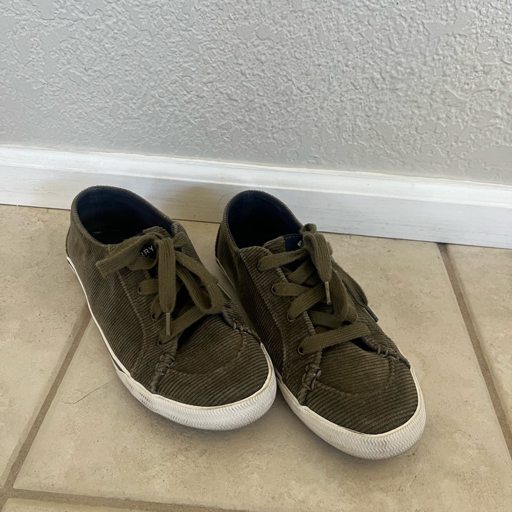 Sperry Kids Corduroy Sneakers in Olive